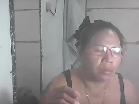 hotwet mama4uxx online show from January 14, 3:36 pm