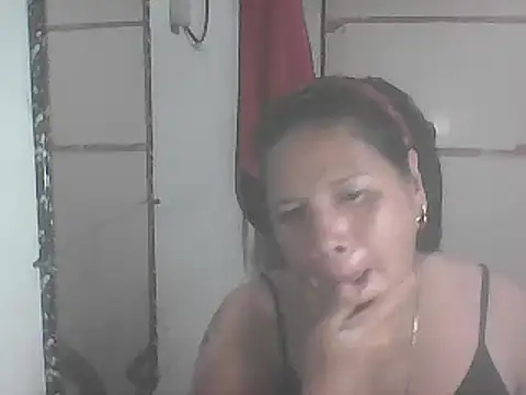 hotwet mama4uxx online show from February 3, 1:08 pm
