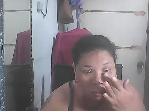 hotwet mama4uxx online show from January 15, 6:18 am