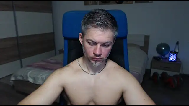 RobbyShawz online show from March 11, 11:12 am