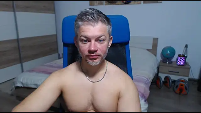 RobbyShawz online show from September 30, 4:06 am