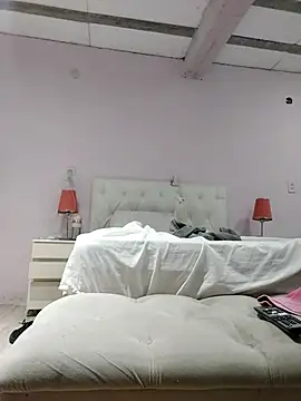 Snapshot of cositarica2555 chatting on February 23, 5:05 am cositarica2555 online show from February 23, 5:05 am