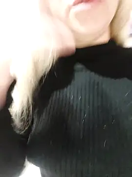 Snapshot of cositarica2555 chatting on March 21, 9:36 am cositarica2555 online show from March 21, 9:36 am