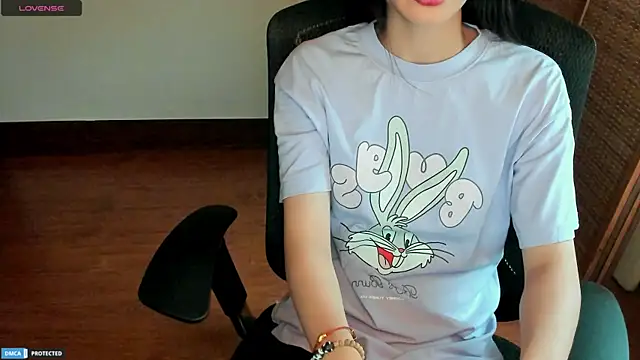 Snapshot of Ayase_momo chatting on June 8, 10:32 pm Ayase momo online show from June 8, 10:32 pm