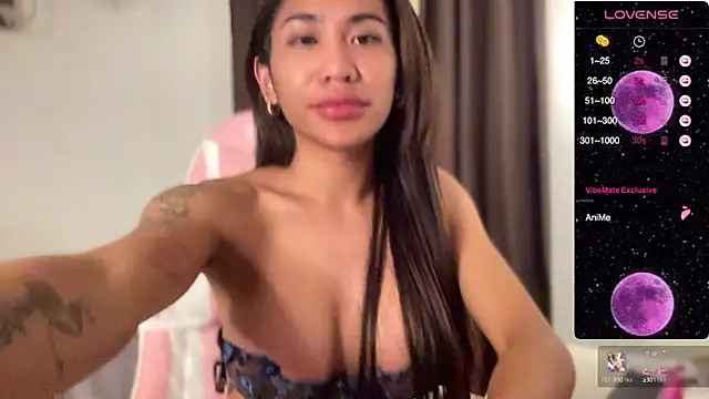 Snapshot of Alaia_Pope chatting on December 18, 1:56 pm Alaia Pope online show from December 18, 1:56 pm
