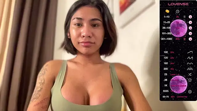 Snapshot of Alaia_Pope chatting on January 22, 11:10 pm Alaia Pope online show from January 22, 11:10 pm