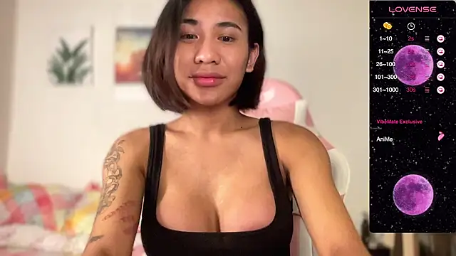 Snapshot of Alaia_Pope chatting on February 2, 8:02 am Alaia Pope online show from February 2, 8:02 am