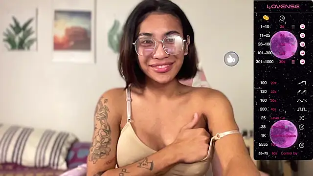 Snapshot of Alaia_Pope chatting on February 4, 4:18 pm Alaia Pope online show from February 4, 4:18 pm