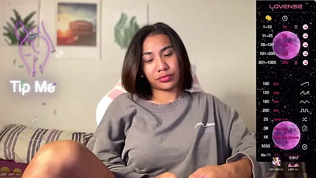 Snapshot of Alaia_Pope chatting on February 24, 2:48 pm Alaia Pope online show from February 24, 2:48 pm