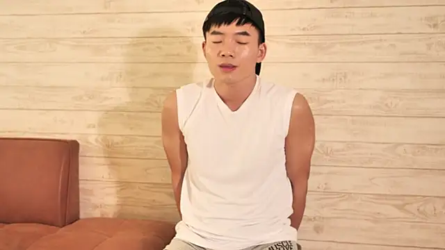 asiahot liam online show from April 5, 5:26 am