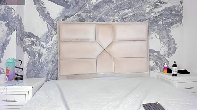 Snapshot of Rianamanson chatting on October 8, 11:24 pm Rianamanson online show from October 8, 11:24 pm