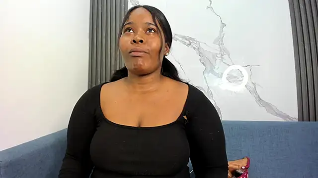 Snapshot of Rianamanson chatting on October 31, 5:08 am Rianamanson online show from October 31, 5:08 am