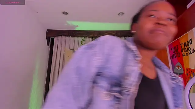 Snapshot of Rianamanson chatting on March 23, 4:38 am Rianamanson online show from March 23, 4:38 am