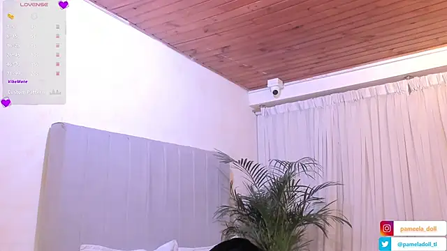 Snapshot of pamela_doll3 chatting on February 9, 6:01 am pamela doll3 online show from February 9, 6:01 am