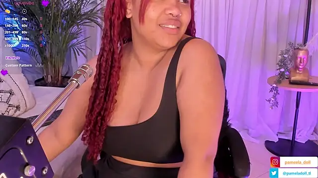 Snapshot of pamela_doll3 chatting on February 10, 4:41 am pamela doll3 online show from February 10, 4:41 am