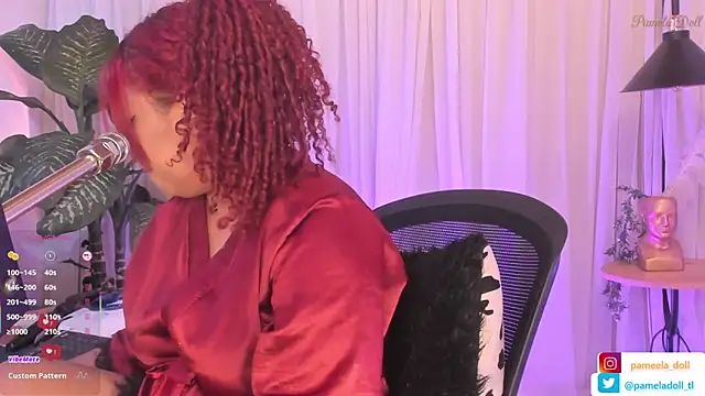 Snapshot of pamela_doll3 chatting on February 15, 9:49 am pamela doll3 online show from February 15, 9:49 am