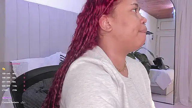 Snapshot of pamela_doll3 chatting on March 14, 5:27 am pamela doll3 online show from March 14, 5:27 am