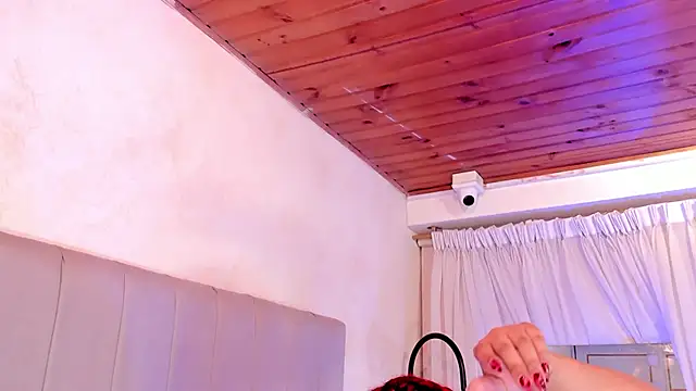 Snapshot of pamela_doll3 chatting on March 21, 10:06 am pamela doll3 online show from March 21, 10:06 am