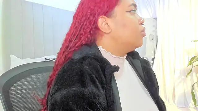 Snapshot of pamela_doll3 chatting on March 22, 4:03 am pamela doll3 online show from March 22, 4:03 am