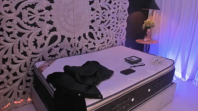 Snapshot of pamela_doll3 chatting on October 26, 5:02 am pamela doll3 online show from October 26, 5:02 am