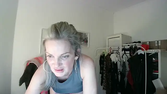 Sabdeluxe online show from January 18, 7:26 pm