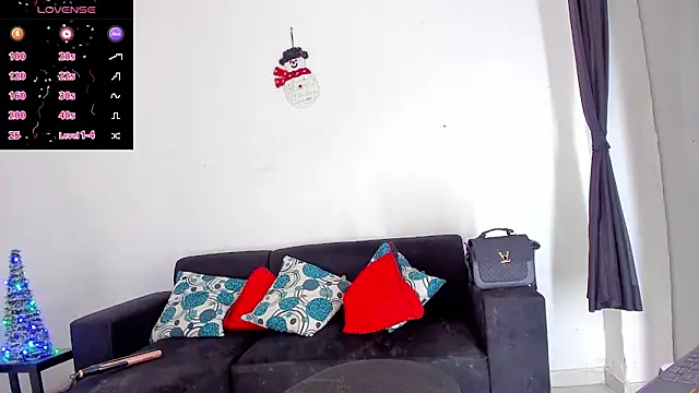 Snapshot of BritannyLord chatting on January 31, 7:51 pm BritannyLord online show from January 31, 7:51 pm