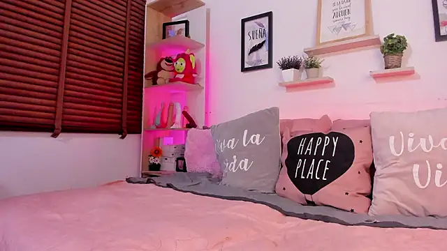 Snapshot of Nata_Villalobos chatting on March 14, 3:23 am Nata Villalobos online show from March 14, 3:23 am