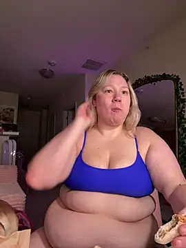 PiggyRose online show from June 16, 12:35 am