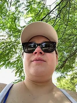 PiggyRose online show from June 17, 4:19 pm