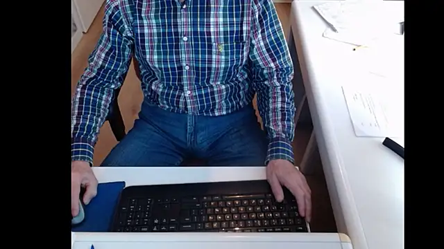 dutchpornking online show from February 2, 9:19 am