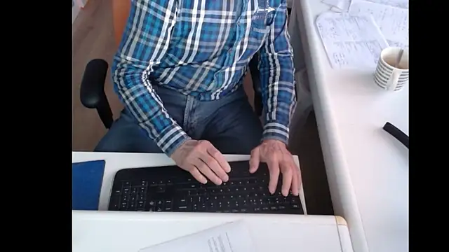 dutchpornking online show from February 8, 7:59 am