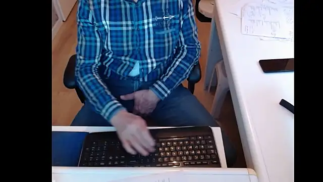 dutchpornking online show from February 10, 7:58 am