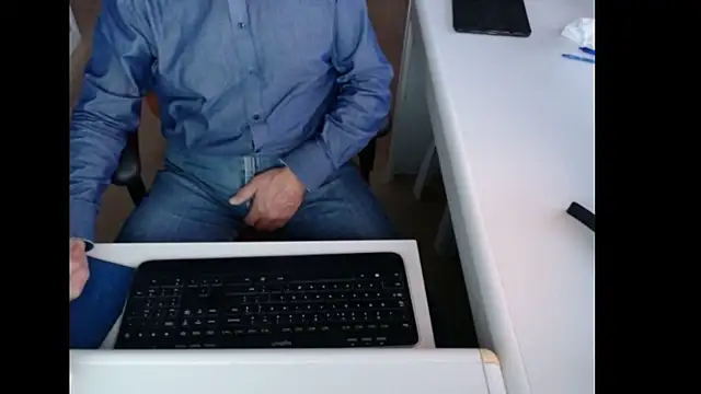 dutchpornking online show from October 20, 6:47 am