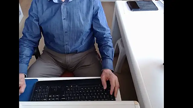 dutchpornking online show from March 15, 8:09 am