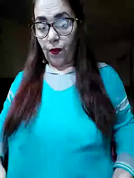 Chriss Tinaa online show from February 5, 3:45 am