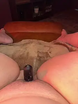 Snapshot of bigirl1979 chatting on March 6, 1:40 pm bigirl1979 online show from March 6, 1:40 pm