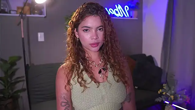 Snapshot of HannahEvanss chatting on October 29, 6:20 pm HannahEvanss online show from October 29, 6:20 pm