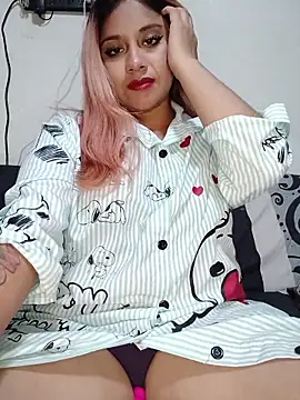 Snapshot of PokeGirld chatting on February 15, 5:04 am PokeGirld online show from February 15, 5:04 am
