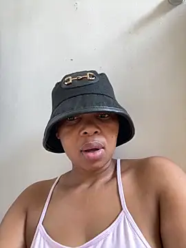 Snapshot of cherrybabe76 chatting on October 16, 6:36 am cherrybabe76 online show from October 16, 6:36 am