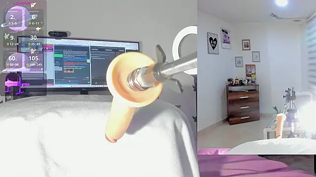 Snapshot of sofi_velez chatting on November 1, 5:26 pm sofi velez online show from November 1, 5:26 pm