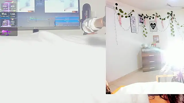 sofi velez online show from November 23, 5:02 pm