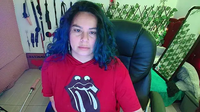 elektra 32 online show from October 4, 12:36 pm