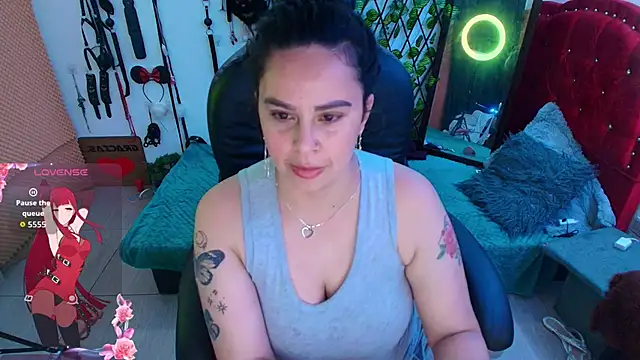 elektra 32 online show from October 21, 5:19 am