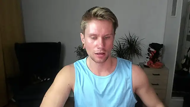 Snapshot of kevin-park chatting on October 30, 3:35 pm kevin-park online show from October 30, 3:35 pm