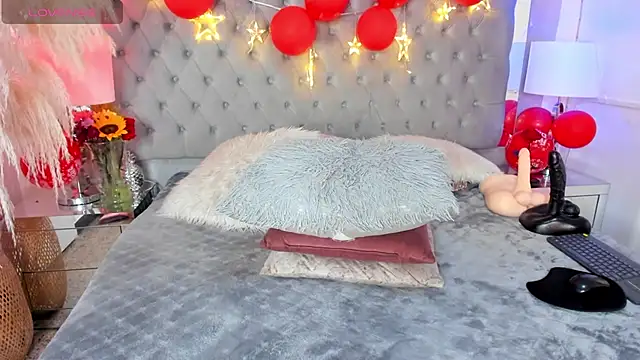 Kaitlyn Brwon online show from February 16, 6:43 am