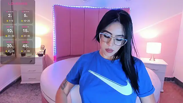 sofia castrillon online show from February 18, 4:04 am