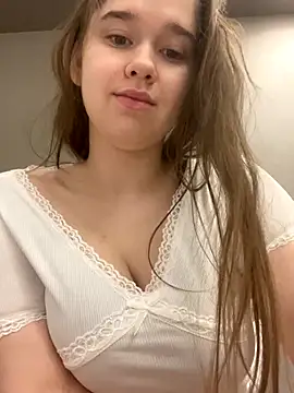 HornyGirlH online show from December 16, 2:05 am