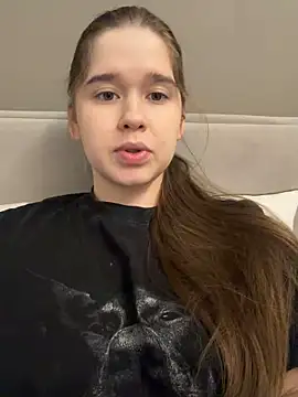 HornyGirlH online show from February 18, 2:07 am