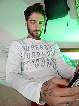 iamxandertv online show from November 30, 1:09 am