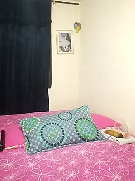 Snapshot of iamemmablake chatting on October 25, 10:59 pm iamemmablake online show from October 25, 10:59 pm